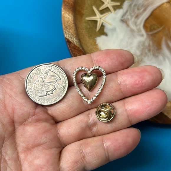 🖤Vtg Double heart lapel pin - Picture 7 of 7